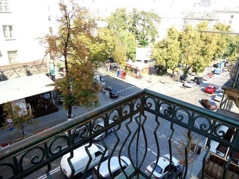 Hostel Kreshatik Kiev Eksteriør billede